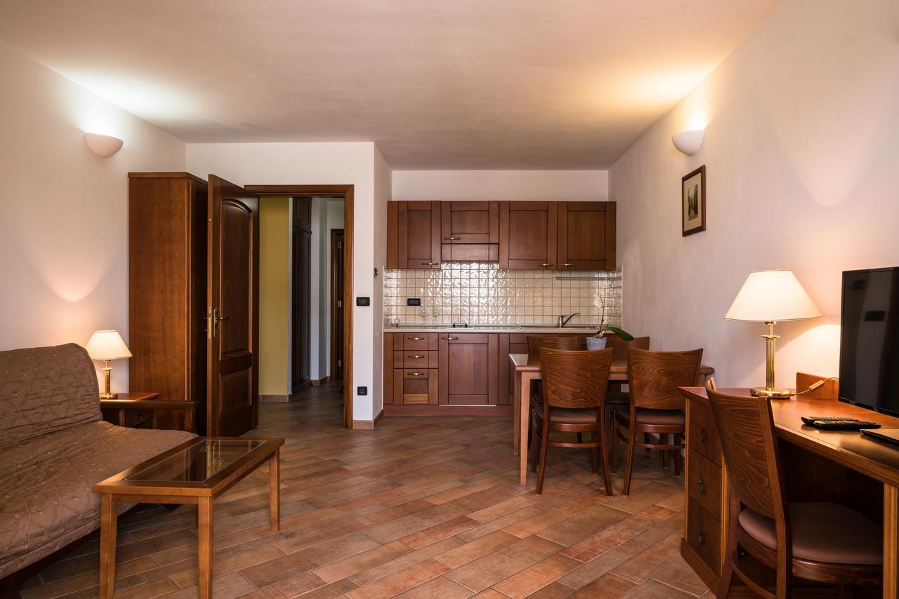 Villa Lavandula With Heated Swimming Pool Traù Esterno foto