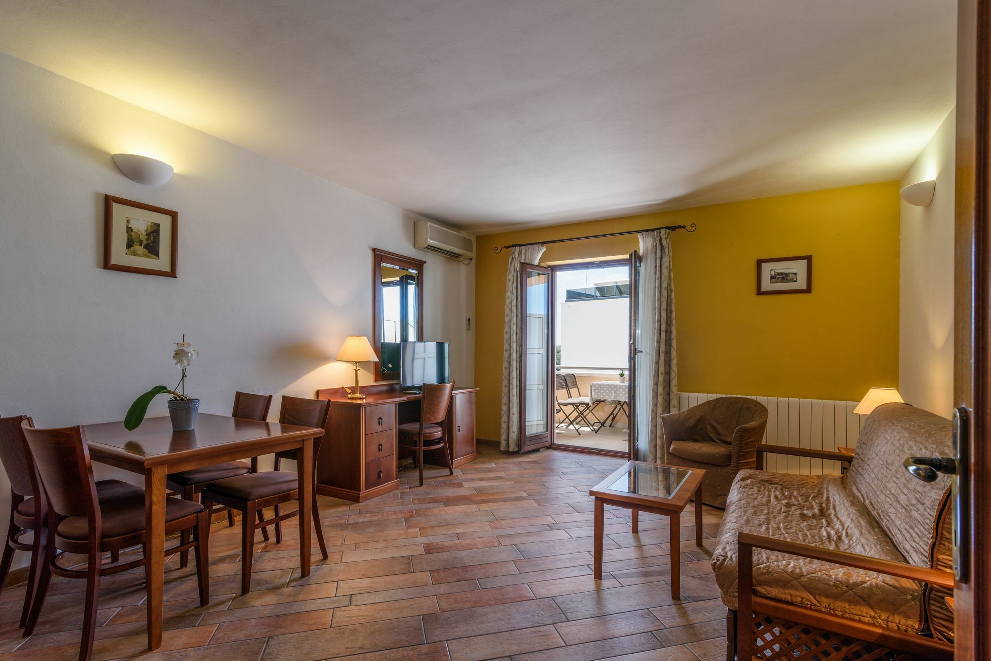 Villa Lavandula With Heated Swimming Pool Traù Esterno foto